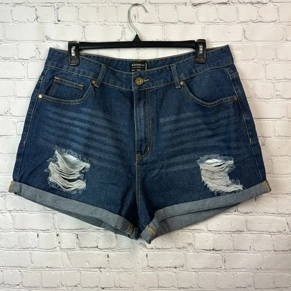 BloomChic High Rise Medium Wash Distressed Rolled Hem Jean Shorts Plus Size 16 - Picture 2 of 5